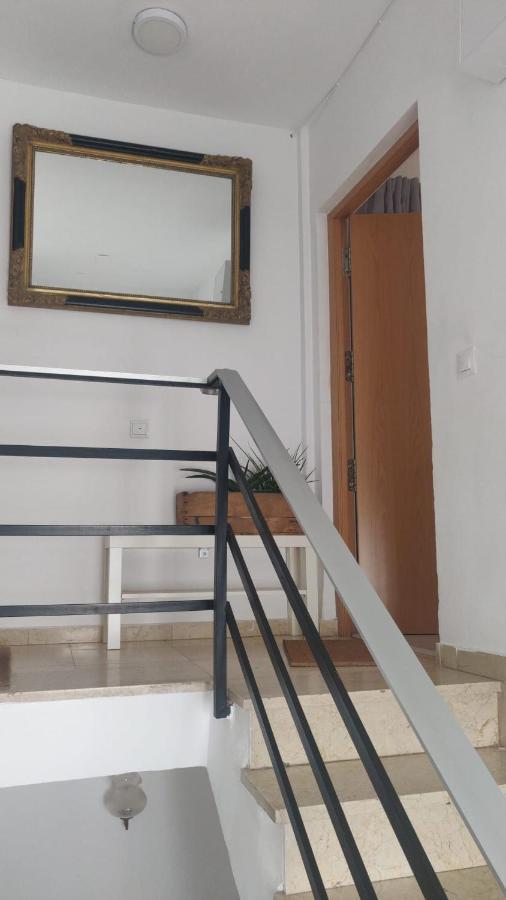 Beautiful Apartment With Terrace San Basilio Seville Exterior photo