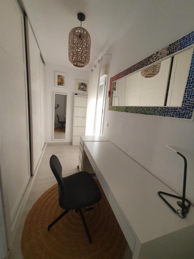 Beautiful Apartment With Terrace San Basilio Seville Exterior photo