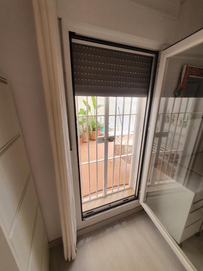 Beautiful Apartment With Terrace San Basilio Seville Exterior photo